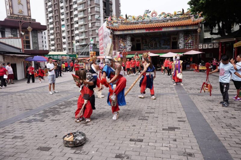 台中寶光宮十三尊壇宴 媽王會時輪起駕儀式 熱烈啟航