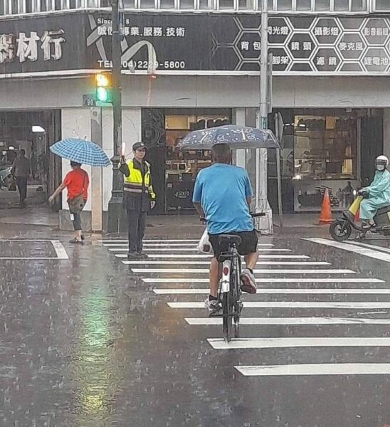 圖文：警一分局路口科技執法防制有成 交通事故減少74%。