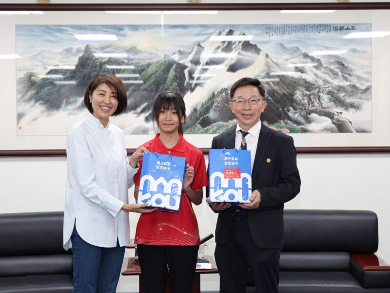 三光國中絲竹樂團榮獲全國賽同組「唯一特優」  許縣長勉勵大讚