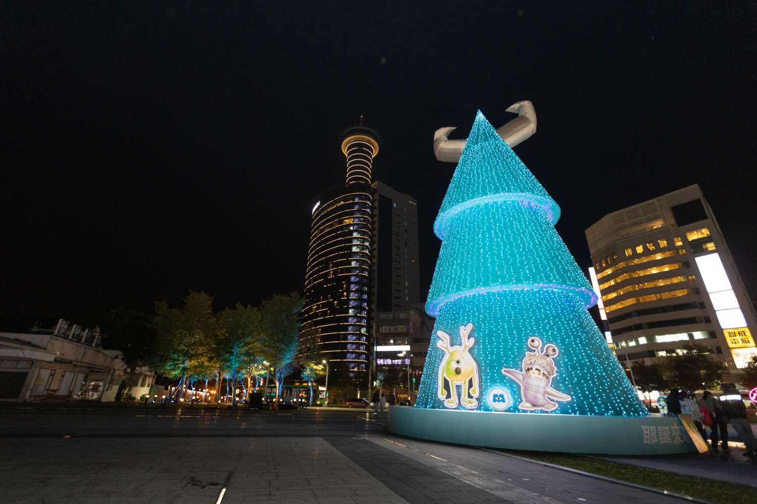 台中耶誕來電！中市各局處總動員打造絕美燈景