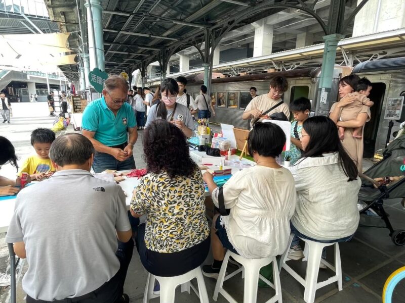 圖 與廣受年輕族群喜愛的-舊物盛典-文創市集合作展演 記者 王偉翻攝