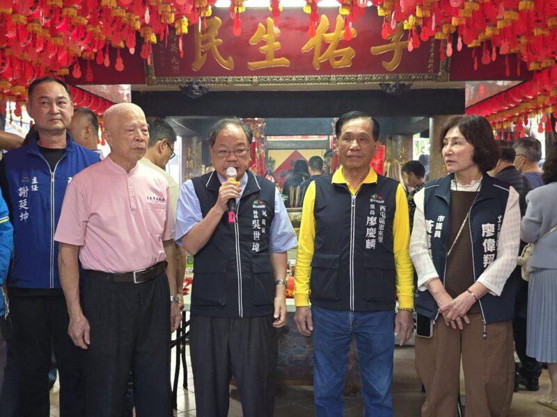 圖 惠來里福德祠土地公壽誕民政局長率市府團隊致意 記者王偉翻攝