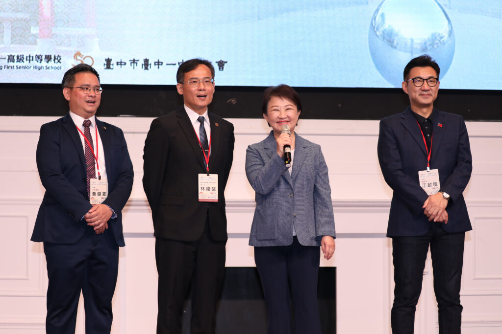 圖 台中一中110週年校慶盧市長致詞 記者王偉翻攝