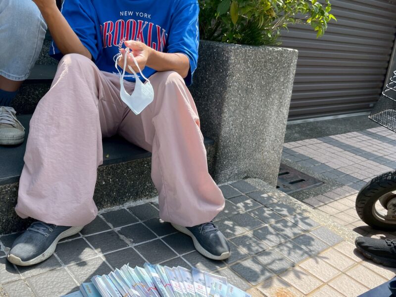 圖文：中警五分局逮獲誤入求職詐騙淪車手補教師被逮。
