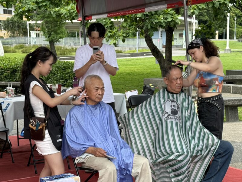 圖文:中華民國新聞記者協會舉辦「節能減碳 環保愛地球」活動。