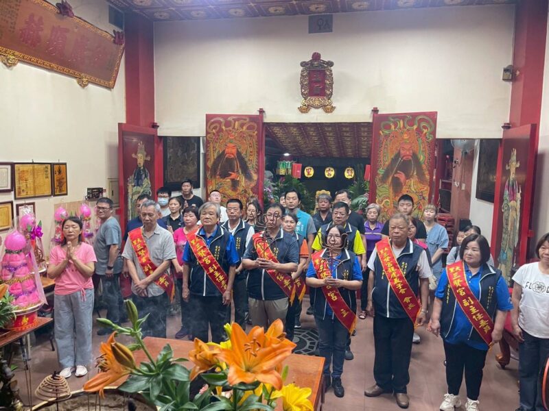 圖文:大里三賢宮天師聖誕祝壽暨第五屆龍虎天師義子會會長交接 聯歡福宴康樂晚會。