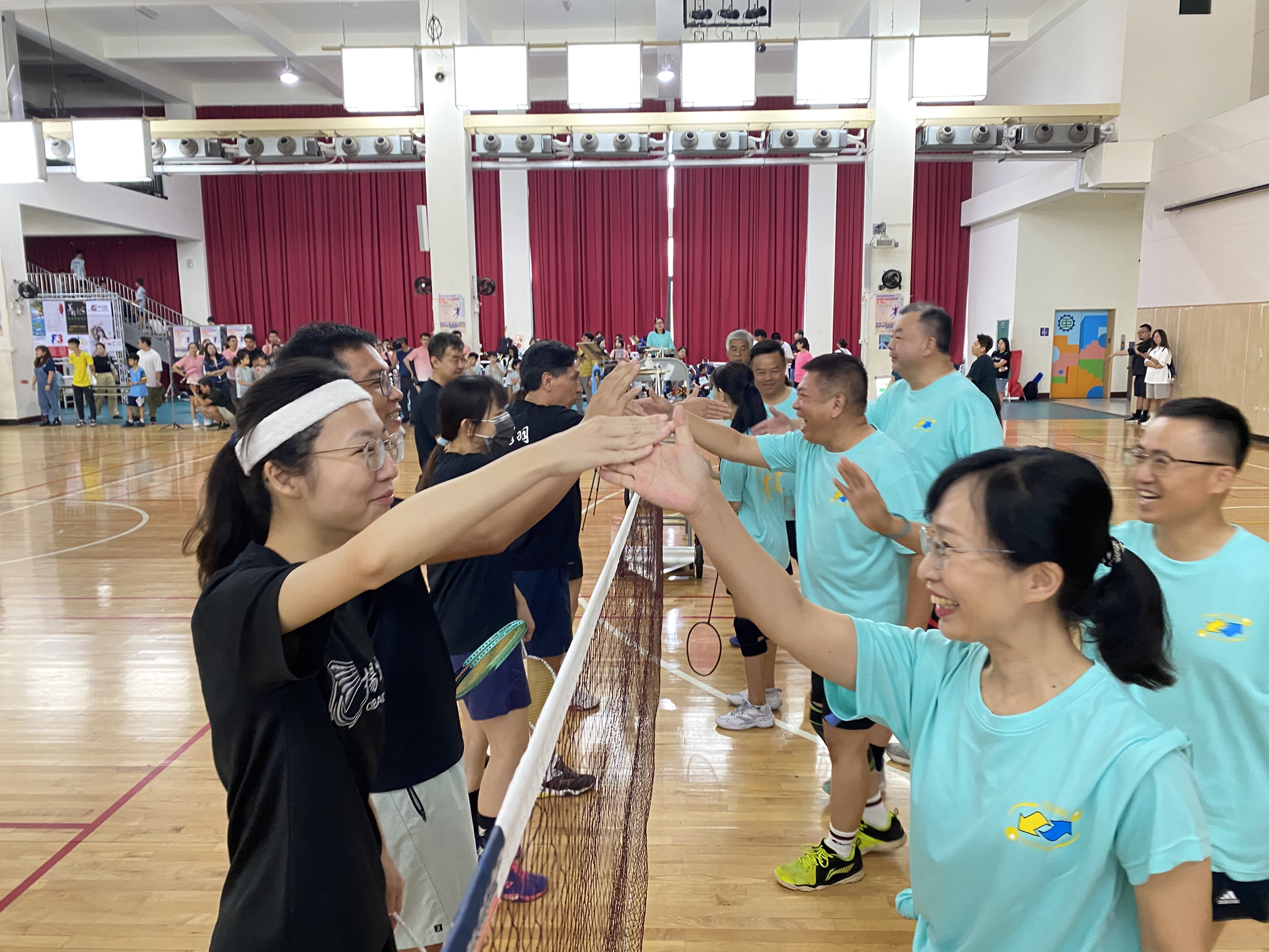 圖 台中市家長會長協會vs東區成功國小教師 記者王偉翻攝