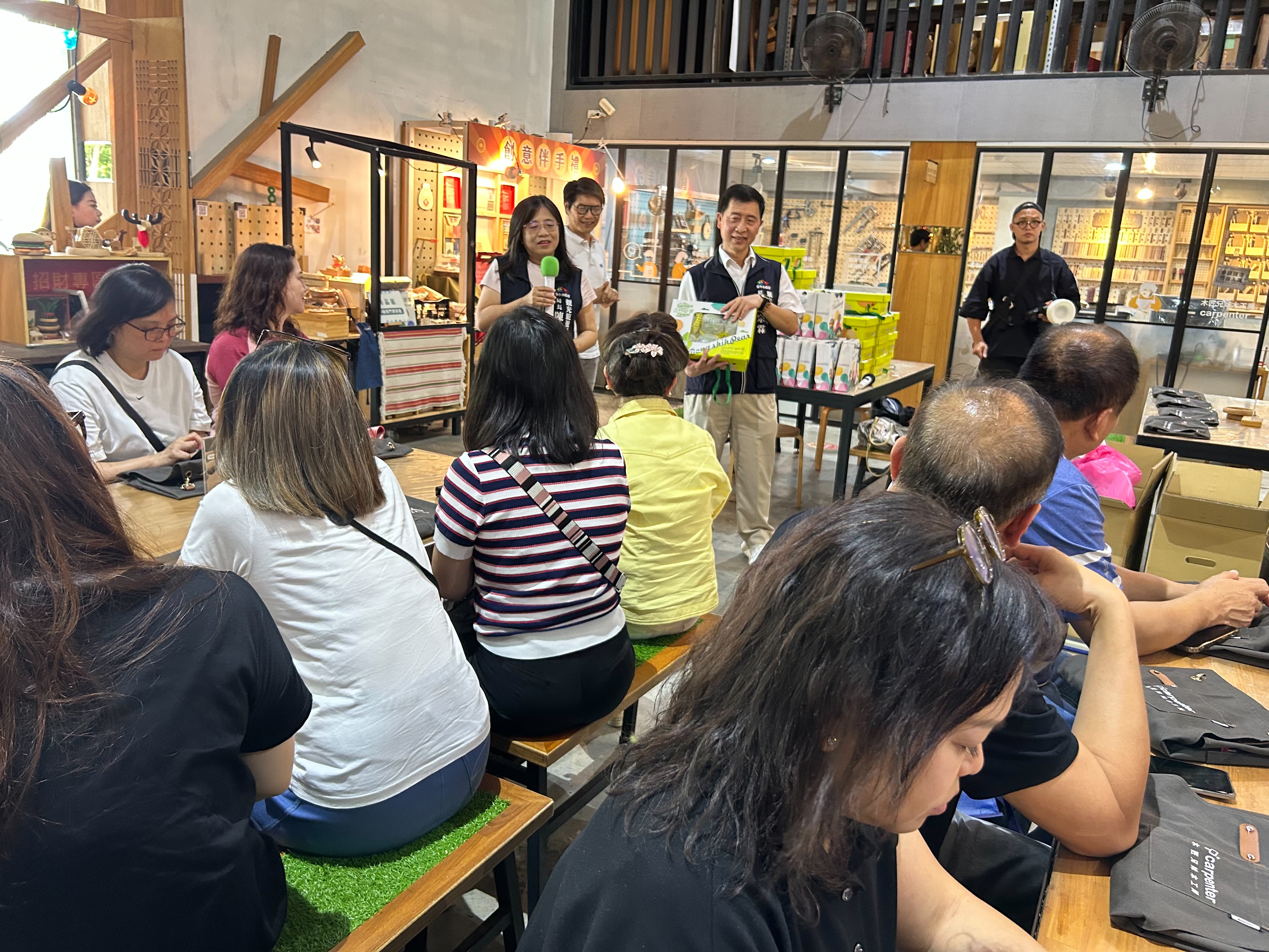 圖 台中觀旅局陳美秀局長向嘉賓推薦台中觀光 記者王偉翻攝