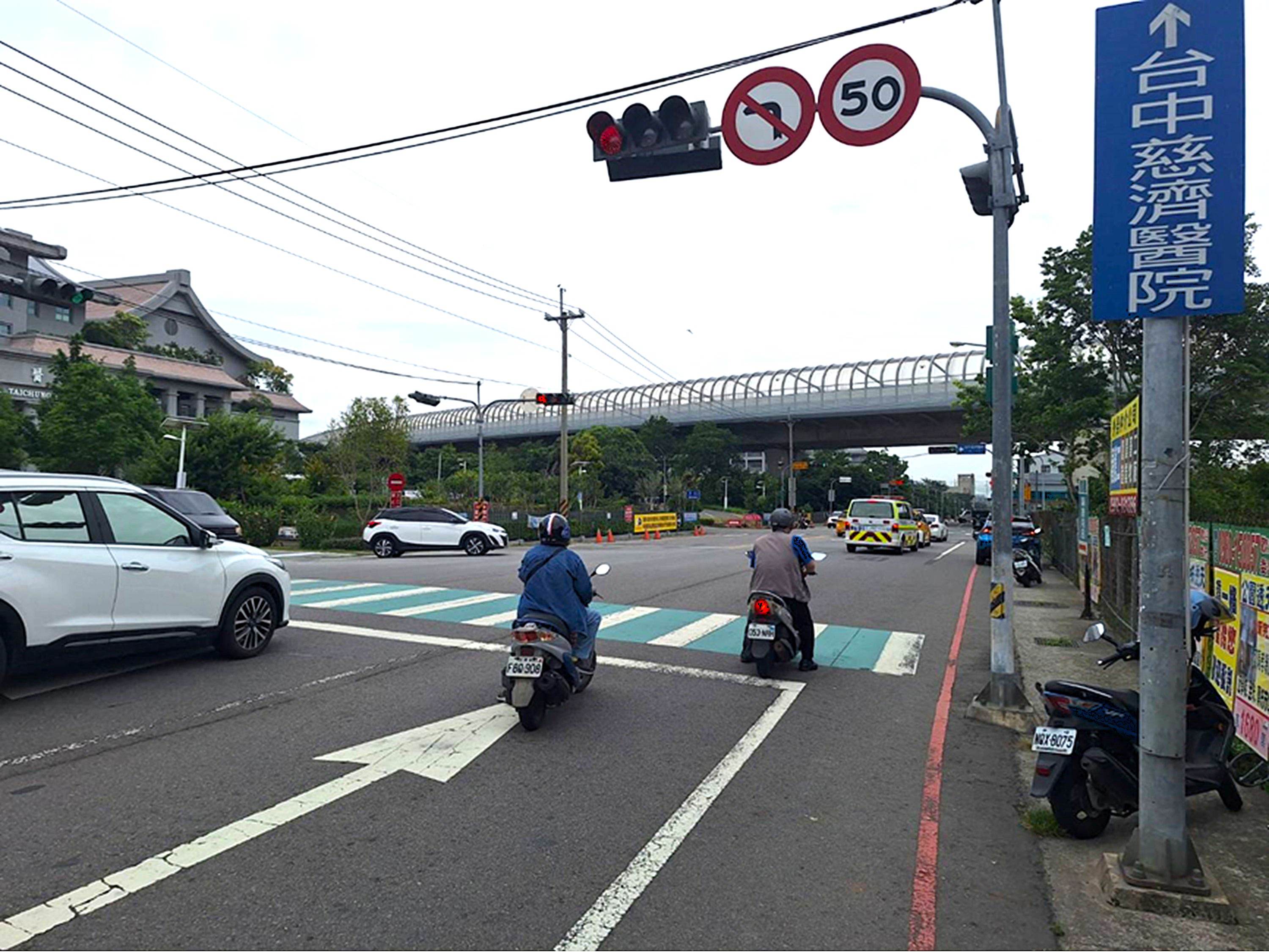 圖 市府實地觀察地方車流型態-持續滾動檢討路口號誌-提升整體行車效率 記者王偉翻攝
