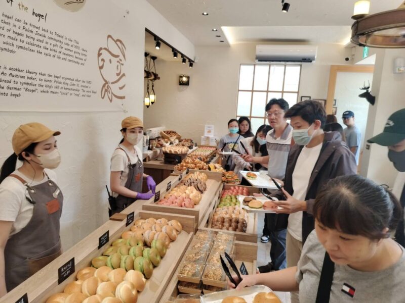 圖文:貝果專賣店結合終身學習協會 本週華麗登場。