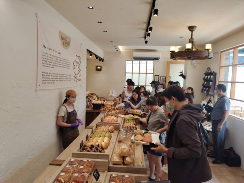 圖文:貝果專賣店結合終身學習協會 本週華麗登場。