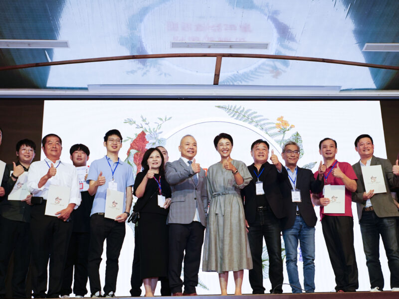 圖文：南投縣觀光工廠協會理事長交接半山夢工廠創辦人吳宜叡接棒拚南投深度旅遊。
