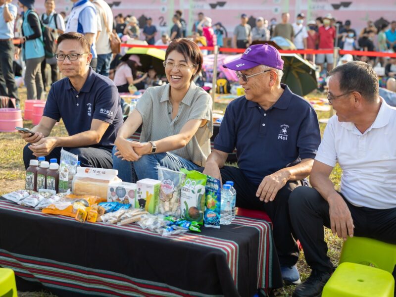 圖文：茶博會馬拉桑野餐趣 千人共享南投特色美食。