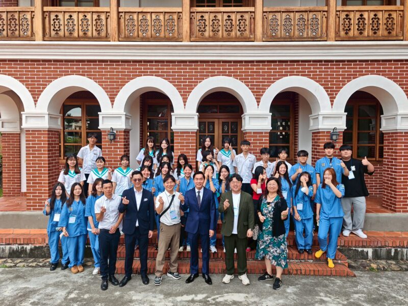 圖文:明台高中與韓國光州自然科學高中締結姐妹校  寵物專業跨越國際。