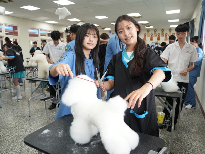 圖文:明台高中與韓國光州自然科學高中締結姐妹校  寵物專業跨越國際。