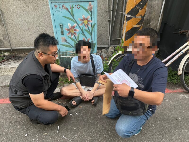 圖文:中市刑大破獲網路販毒集團 利用「速食店」、「大賣場」為名賣毒。
