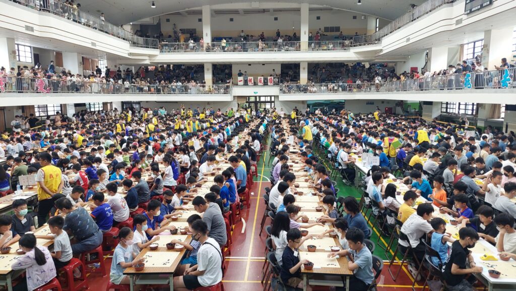 圖 千餘名棋手腦力對奕逢敵手 記者王偉翻攝