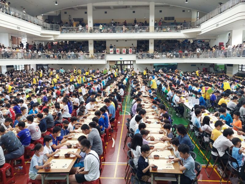 圖 千餘名棋手腦力對奕逢敵手 記者王偉翻攝