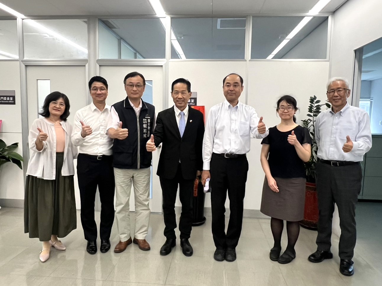 圖 林野廳拜訪臺中市府推動木材貿易與永續發展 記者王偉翻攝