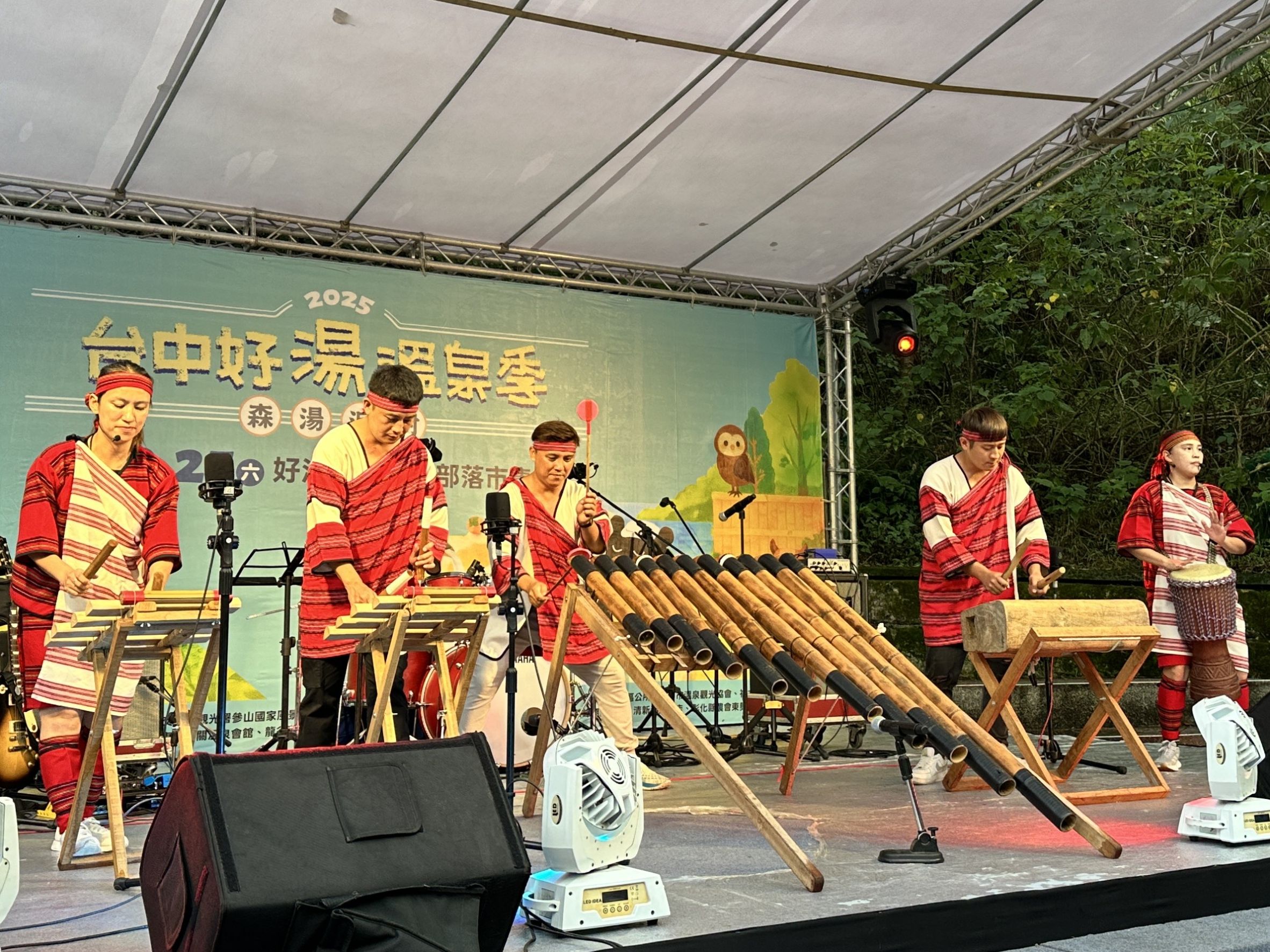 圖 泰好玩打擊樂團開場表演 記者王偉翻攝