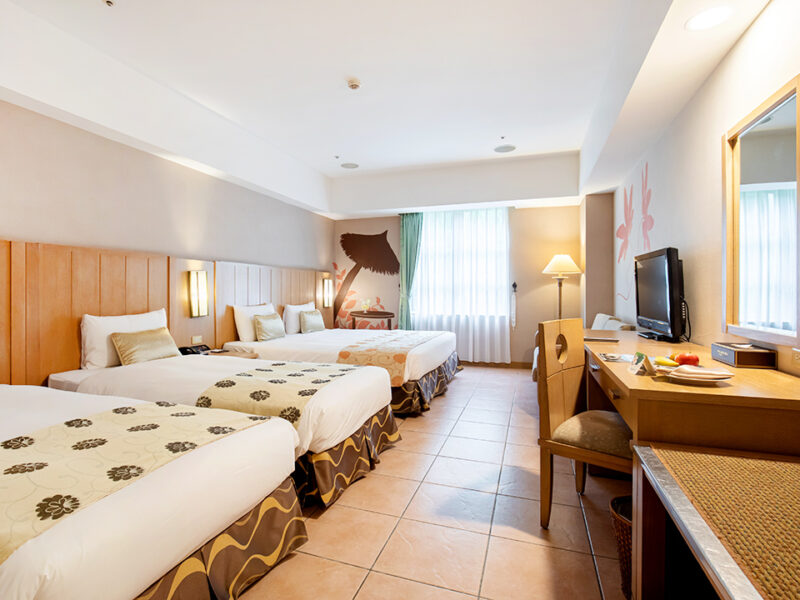 圖文：線上旅展推出的住宿超值專案，讓遊客在暢玩樂園、品味咖啡之餘，也能以優惠價格享受。