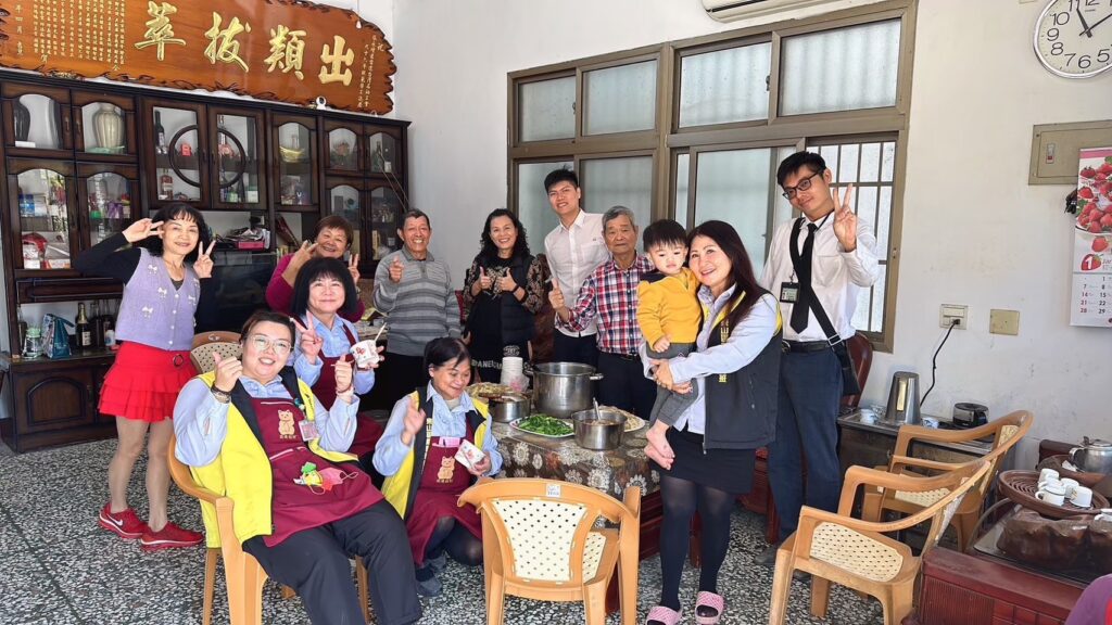 圖文:鄉親客廳會。