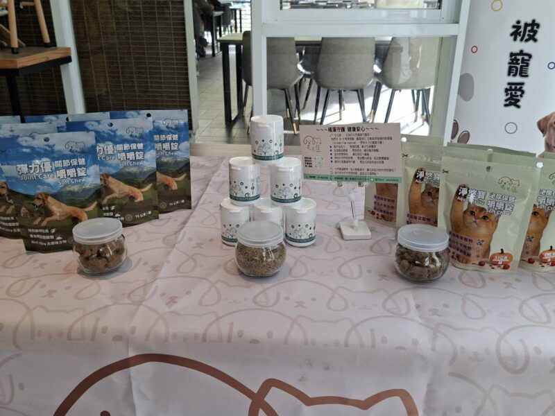 圖文：毛毛藻推高齡寵物保健新品　打造口腔、關節、泌尿三重防護。
