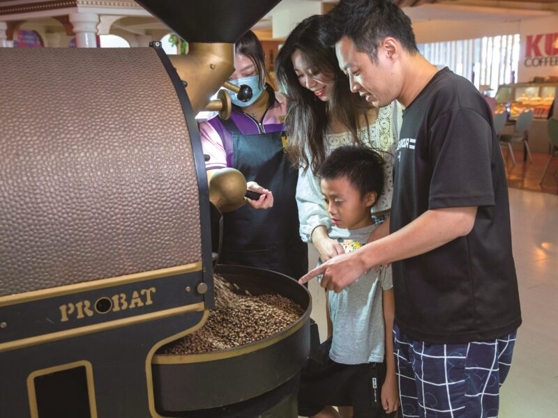 圖文：酷咖啡(KU COFFEE)不僅是時尚咖啡館，更是全國首座以咖啡為主題的「咖啡博覽館」常設展。