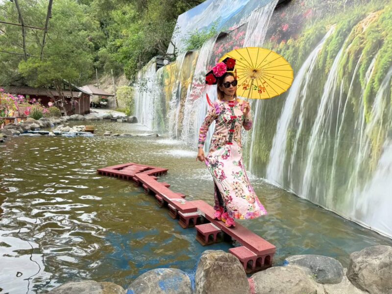 圖文：白河萬里長城步道人氣攀升　南台灣冬季旅遊爆紅古裝體驗 社群打卡新亮點。