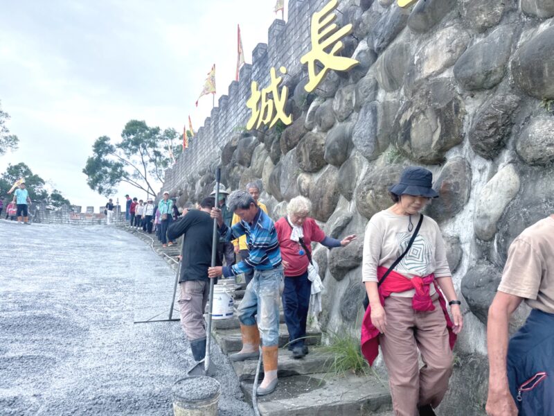 圖文：白河萬里長城步道人氣攀升　南台灣冬季旅遊爆紅古裝體驗 社群打卡新亮點。