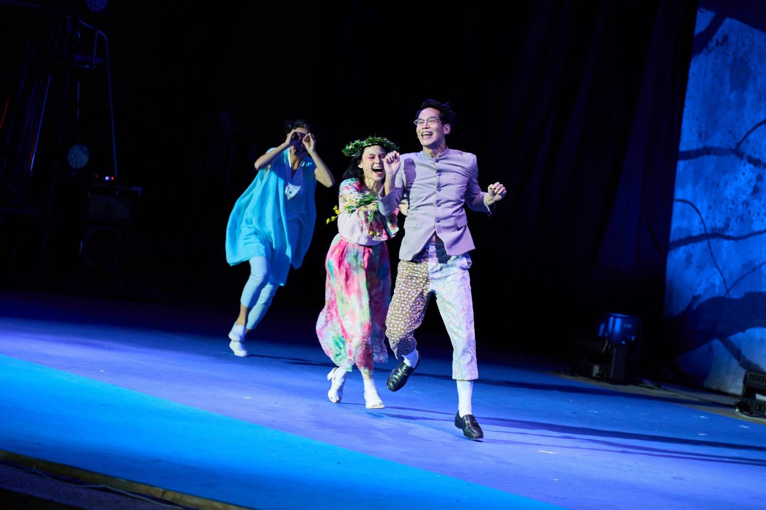 圖 阮來大劇場-演出全台語莎士比亞愛情喜劇-熱天酣眠-以台語押韻劇本搭配 記者王偉翻攝