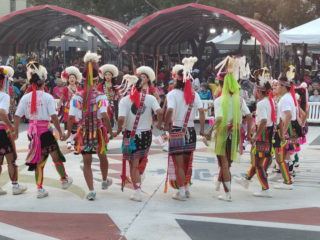 圖 舞舞展演 記者王偉翻攝