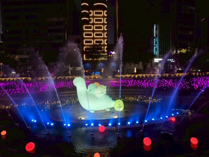 圖文:台中耶誕嘉年華12日盛大登場。