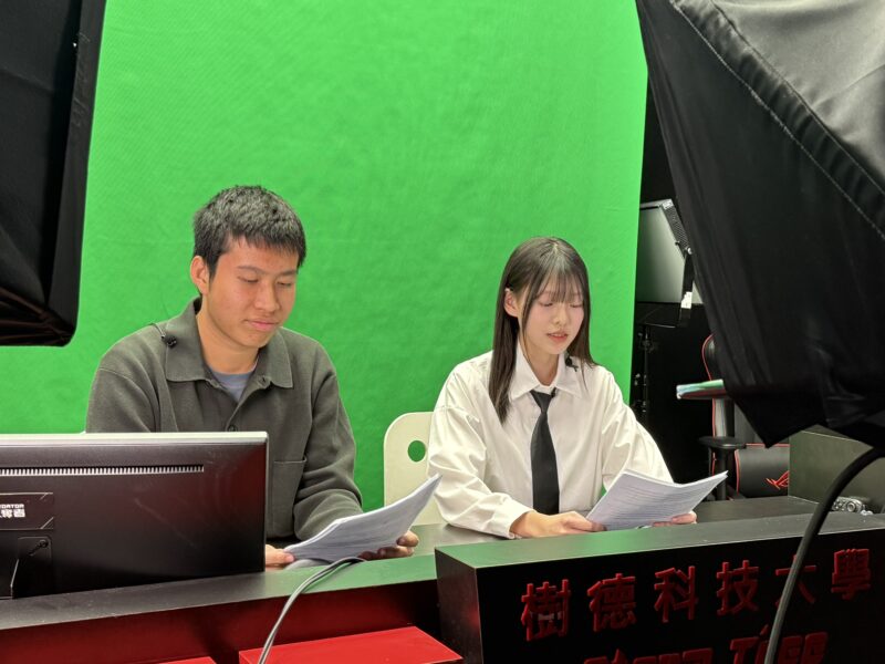 樹德科大打造英語新聞KOL體驗營  高中生寒假變身雙語主播