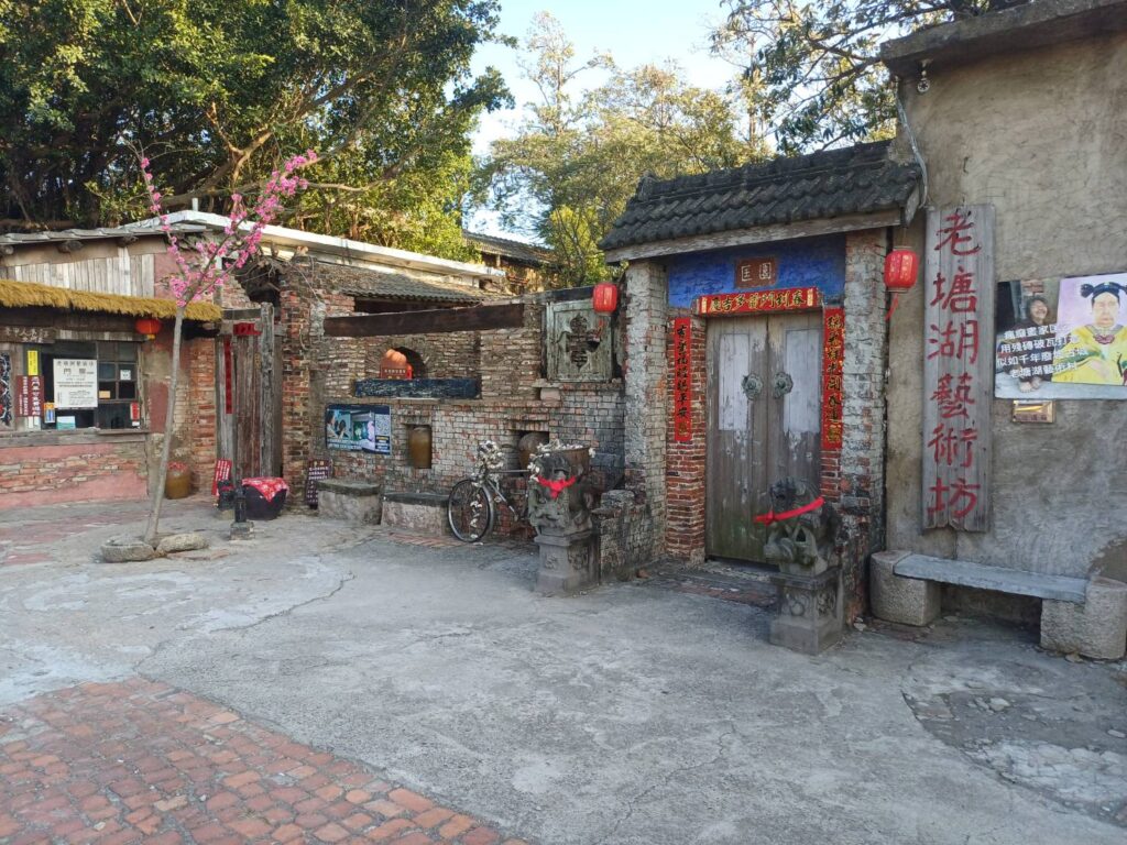 圖文：台南學甲老塘湖藝術村每逢年假 家族知性旅遊必去景點。