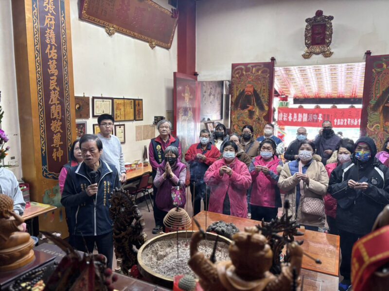 圖文:臺中市社會福利事業協進會攜手獅子會 寒冬送暖 溫馨送關懷。