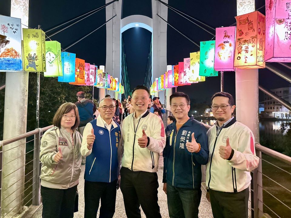 龍潭元宵藝術燈會開幕點燈　暢遊大龍門賞魯冰花及燈花