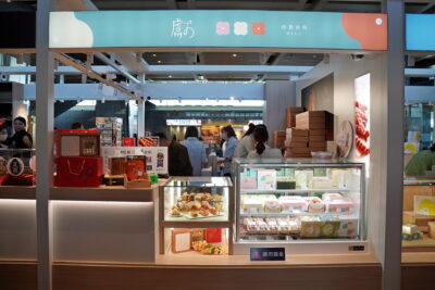 圖文：台中最強伴手禮首次進駐高鐵 獻烘焙搭車前必帶食品界米其林千層捲捲酥。