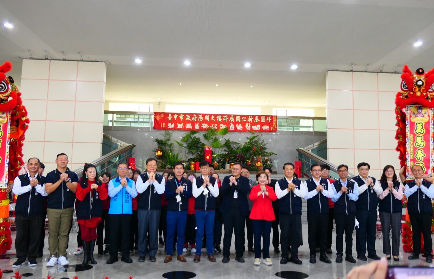 中市府新春開工團拜　鄭副市長期勉市府團隊再創佳績