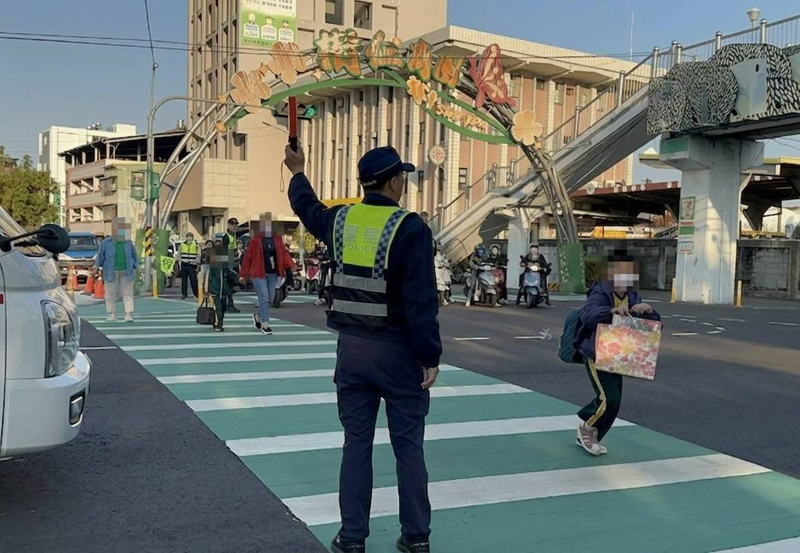 圖文：中市警局持續強化交通安全作為 守護行人安全。