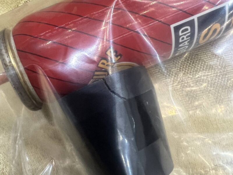 圖文：中市警局主動清查民眾黨逢甲掃街疑遭噴破損的辣椒水釐清移送偵辦。