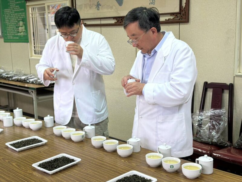 桃園春季蘆峰烏龍茶分級評鑑賽　農友陳曉儀奪特等